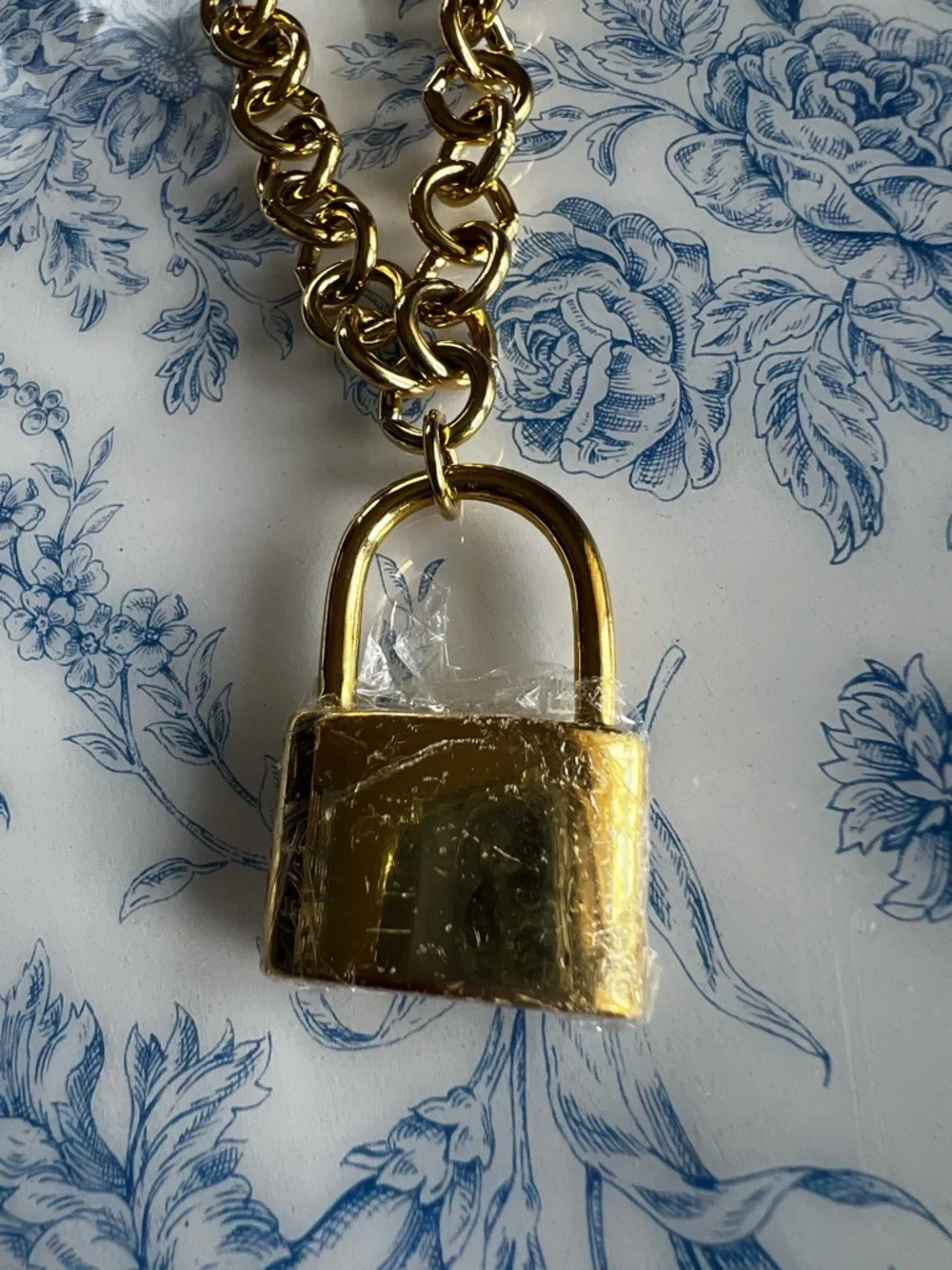 Gold Lock Necklace by Things Remembered Chunky Chain Statement Piece - Picture 4 of 5